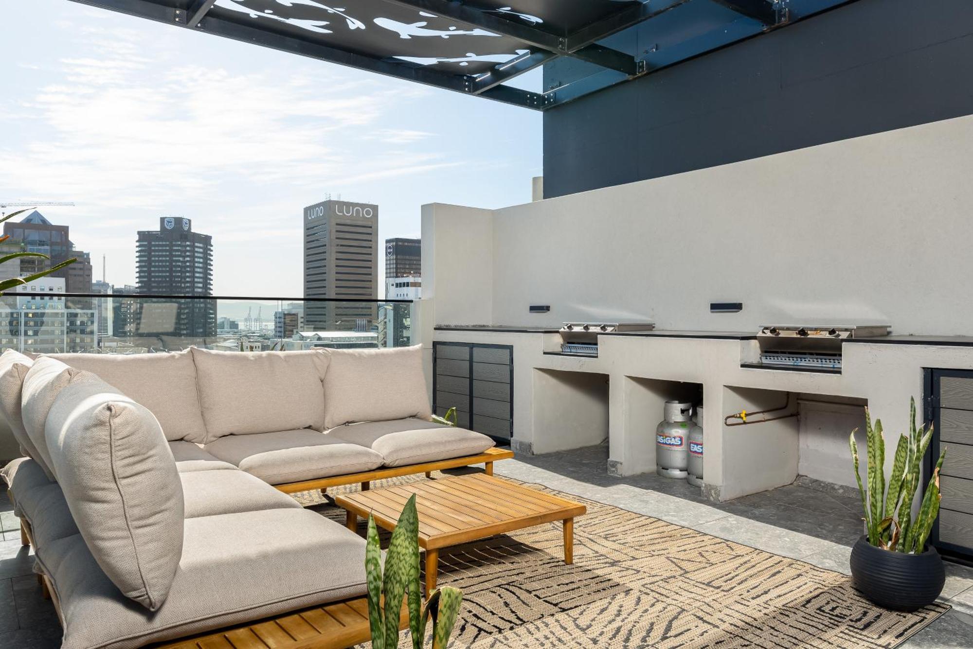 The Tokyo Aparthotel By Totalstay Кейптаун Екстериор снимка