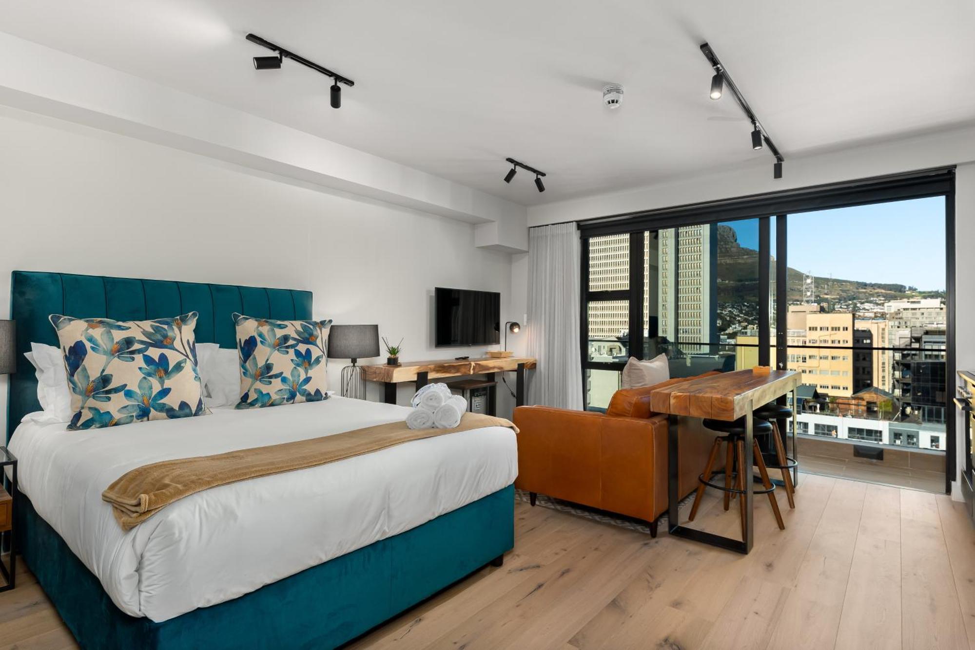 The Tokyo Aparthotel By Totalstay Кейптаун Екстериор снимка